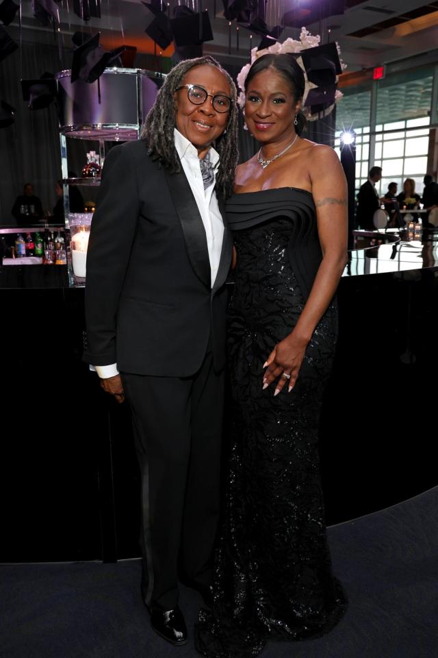 JAY-Z's Mom Gloria Carter, Wife Make Newlywed Red Carpet Debut