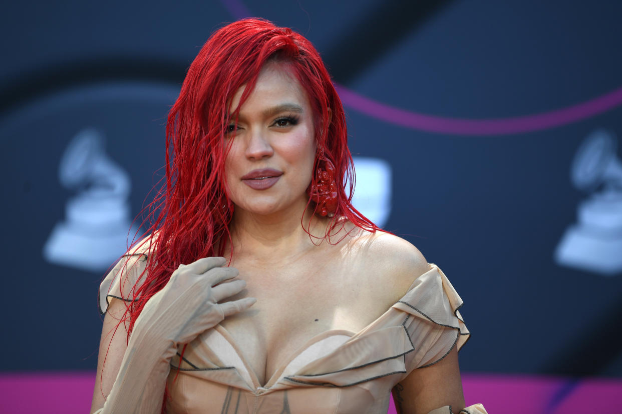 Karol G en los premios Latin Grammyen Michelob ULTRA Arena en 2022 en Las Vegas, Nevada. (Photo by Denise Truscello/Getty Images for The Latin Recording Academy)