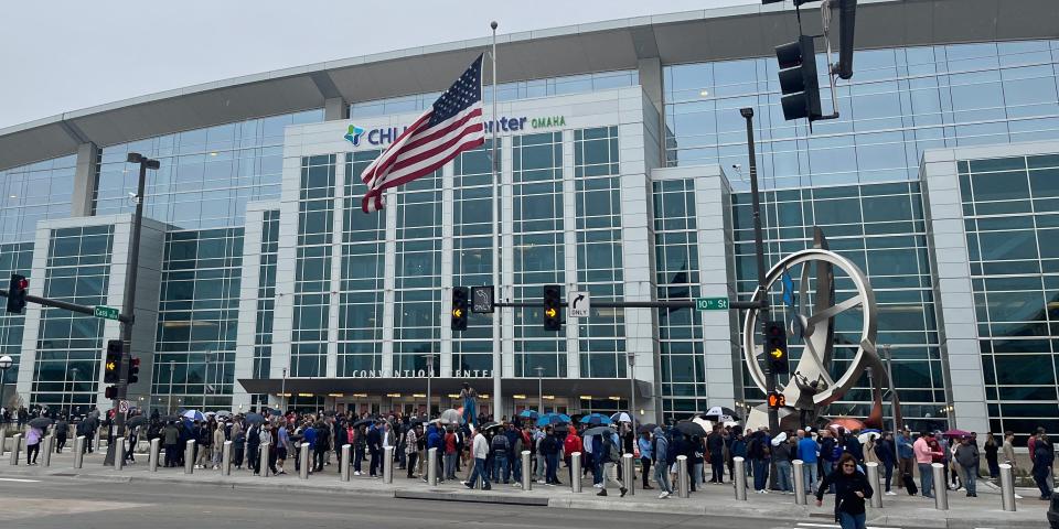 Outside view of Berkshire Hathaway's annual shareholder meeting.