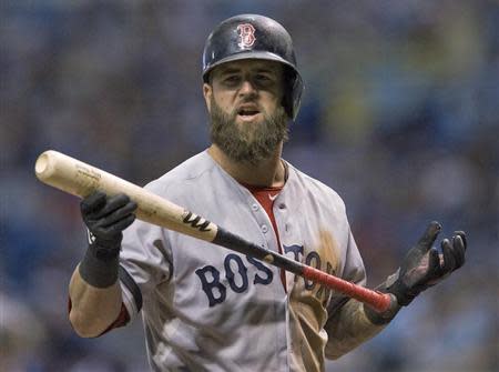 Mike Napoli provides clutch bat, glove for Red Sox