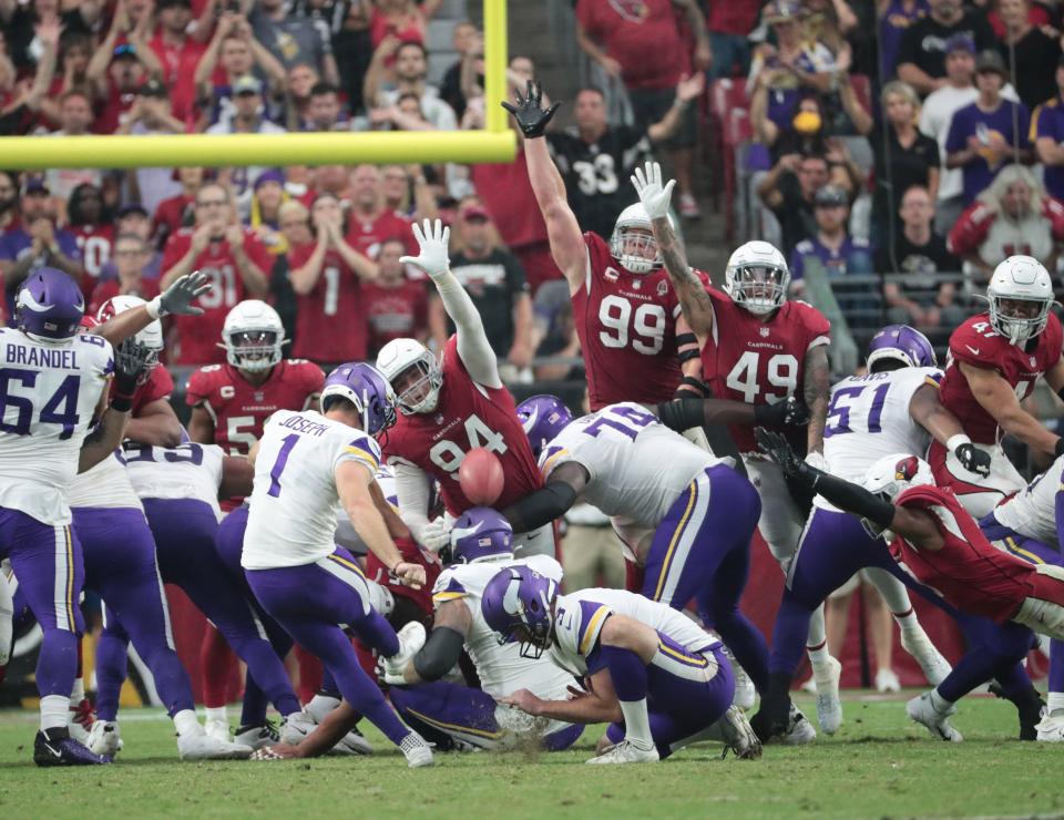 Minnesota Vikings kicker Greg Joseph (1) misses a game-winning field goal against the Arizona Cardinals as time expires during the fourth quarter in Glendale, Ariz. Sept. 19, 2021. The Arizona Cardinals won 34-33.