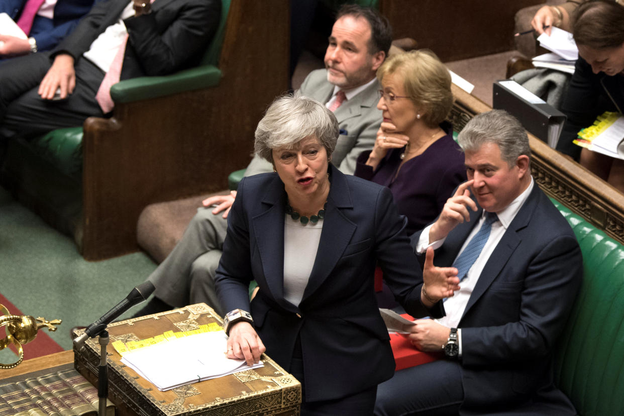 Theresa May spricht vor der Abstimmung im Parlament (Bild: UK Parliament/Mark Duffy/Handout via Reuters)