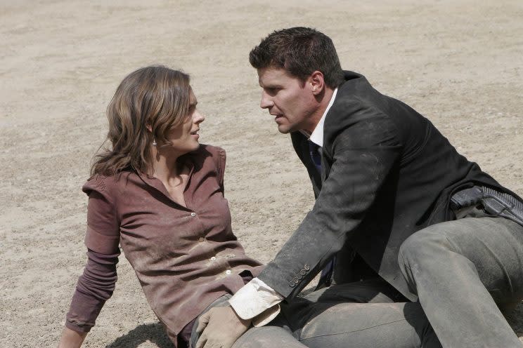 Booth (David Boreanaz) finds Brennan (Emily Deschanel) after she is buried alive with Hodgins in fan-favorite episode “Aliens in a Spaceship.” (Photo: Carin Baer/Fox)