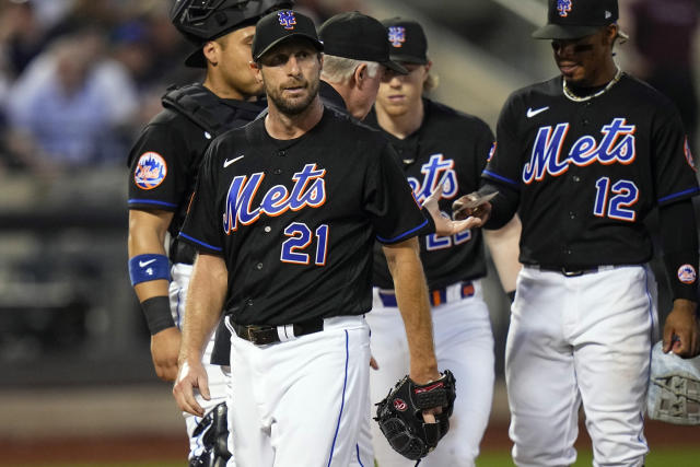 Mets starting pitchers pick uniform before each game