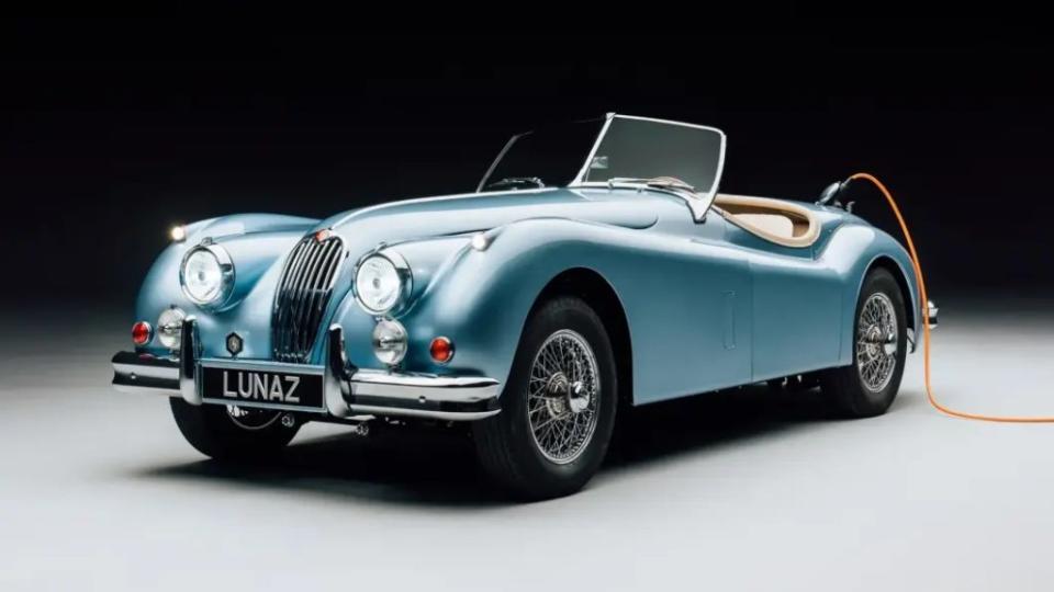 這輛1954年的XK140進行電動化工程，價值達50萬美金。(圖片來源/ Lunaz)