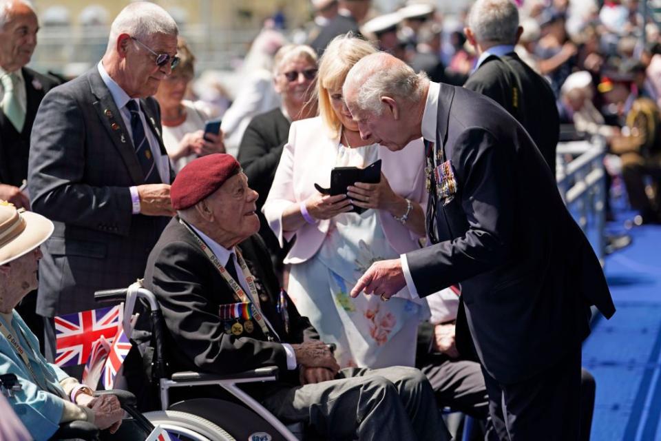 commemorations marking the 80th anniversary of d day take place in portsmouth