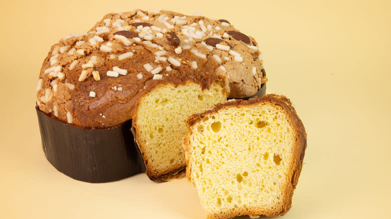 sliced colomba