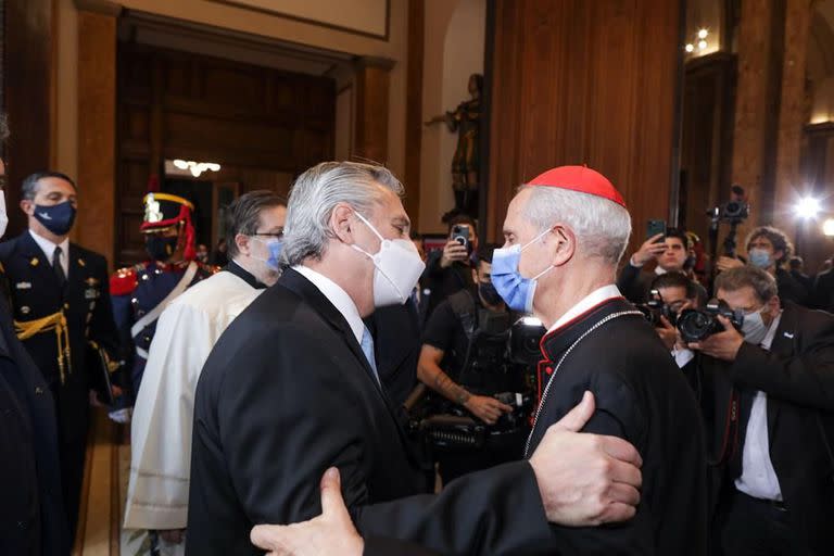 Alberto Fernández durante el Te Deum del 25 de Mayo en la Catedral Metropolitana