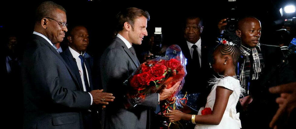 Journée chargée pour le président français, Emmanuel Macron,  arrivé lundi soir à Yaoundé au Cameroun.  - Credit:LUDOVIC MARIN / AFP