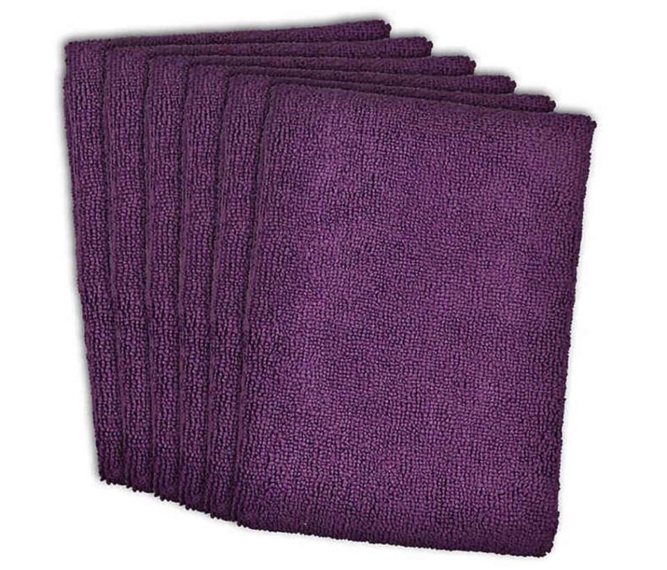 If you're trying to transition to sustainable paper towel alternatives, these microfiber cleaning cloths are the everyday towel you'll reach for. Use them for spills, dishes, cleaning, and countertops. And you can kiss dust goodbye with this set.&nbsp;<a href="https://fave.co/2RyRqtO" target="_blank" rel="noopener noreferrer">Find the set of six for $20 at Bed Bath &amp; Beyond</a>.