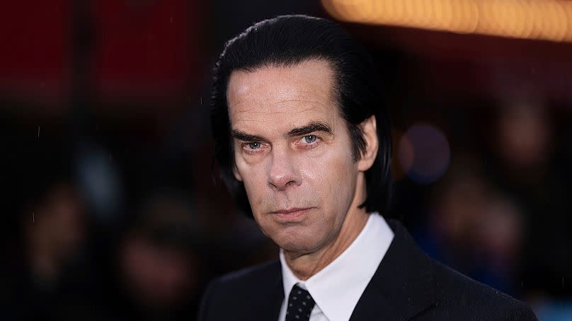 Nick Cave posa para los fotógrafos a su llegada al estreno mundial de la película 'Back To Black' el lunes 8 de abril de 2024 en Londres.