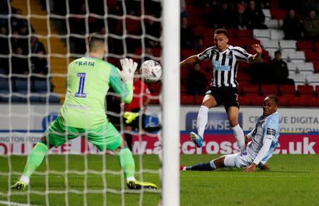 Soccer Football - FA Cup Third Round Replay - Blackburn Rovers v Newcastle United - Ewood Park, Blackburn, Britain - January 15, 2019 Blackburn Rovers' David Raya makes a save from Newcastle United's Jacob Murphy REUTERS/Andrew Yates