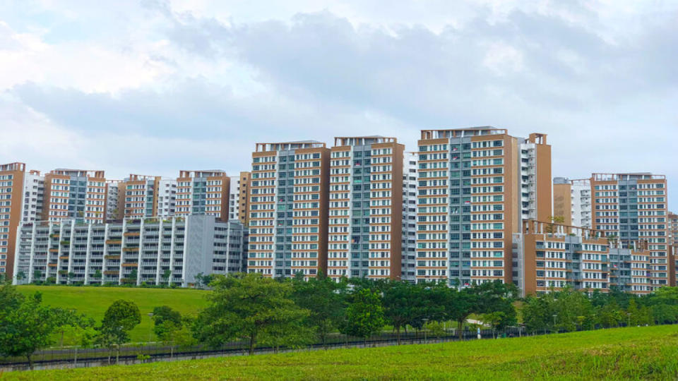 HDB Valuation Guide (2024): Top 3 Things Resale Flat Buyers in Singapore Must Know