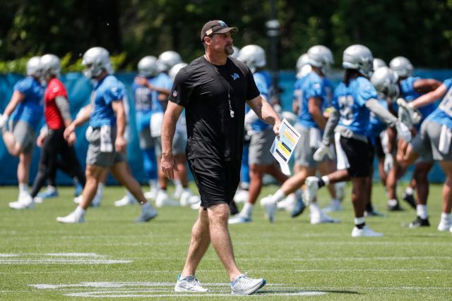 Dan Campbell kicks off Lions training camp in his own special way