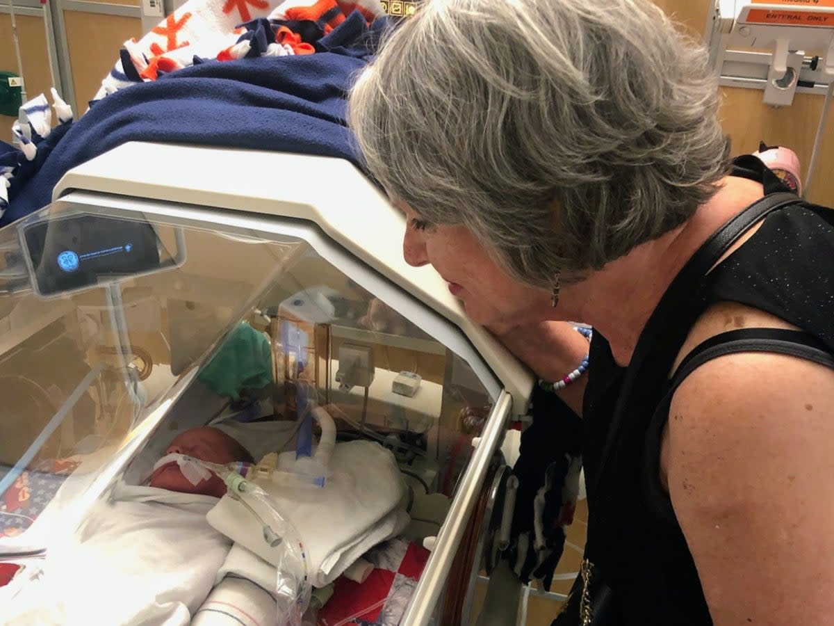 Mercer’s mom Barbara looking at her grandson Aycen Hart (Brigham and Women’s Hospital/Angela Mercer)