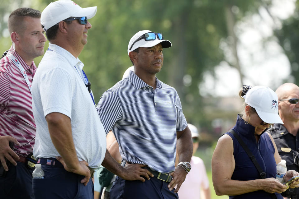 Tiger Woods watches 15yearold son Charlie shoot a 12over 82 in US