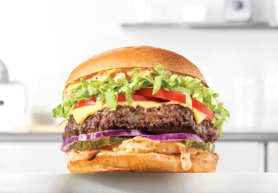 Arby's launches new 'Wagyu Steakhouse Burger' (Courtesy: Arby's)