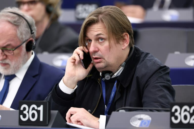 Das Büro des AfD-Politikers Maximilian Krah hat einem Medienbericht zufolge im Handelsausschuss des Europaparlaments in den vergangenen Jahren mehrfach geheime Dokumente über die EU-Außenwirtschaft abgerufen. (FREDERICK FLORIN)