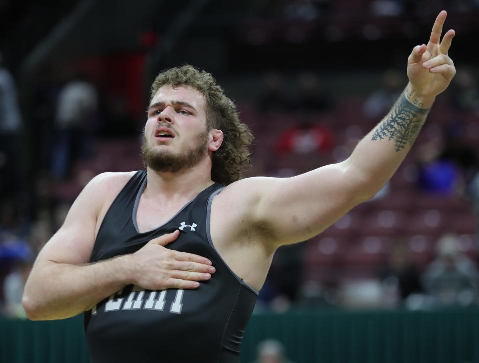 Aidan Fockler added his second title and walked out of Perry as a four-time state placer. He's won both titles at 285 pounds.