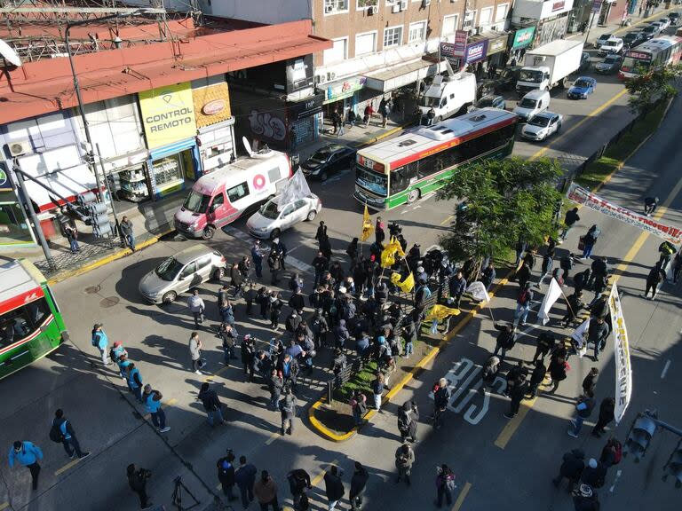 Protesta de choferes autoconvocados en Puente Saavedra