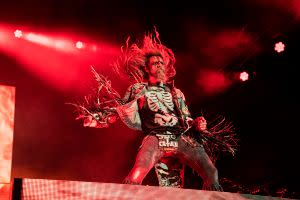 RobZombie DSC 8903 1600p In Photos: Slipknot, Guns N Roses, Rob Zombie, Marilyn Manson, Disturbed, and More Rock Louder Than Life Festival