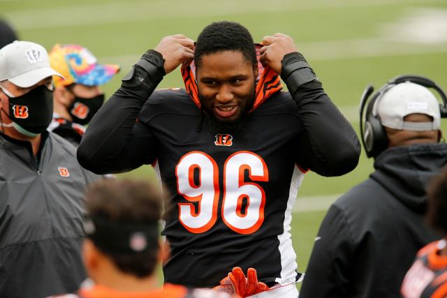 Former Bengals DE Carlos Dunlap gets his Super Bowl win with Chiefs