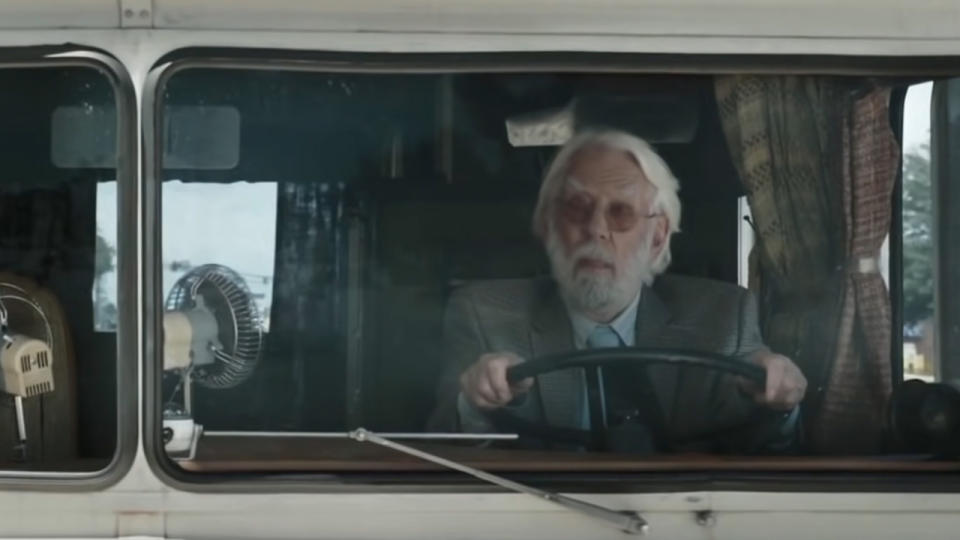 Donald Sutherland driving an RV in The Leisure Seeker