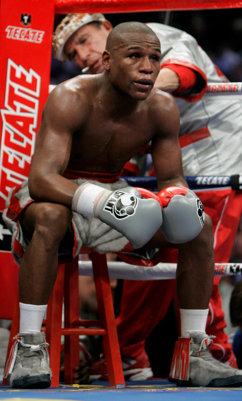 <p>Mayweather retired with an all-time best undefeated record of 50-0, world titles in five different weight classes, three U.S. Gold Gloves and a U.S. national championship. However the 1996 Atlanta Games, in which he took home the featherweight bronze, were the only Olympics he ever competed in. </p>