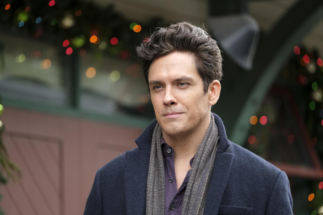 VANCOUVER - JUNE 28: Coverage of the CBS Original Holiday Movie MUST LOVE CHRISTMAS, scheduled to air on the CBS Television Network.  Pictured: Neal Bledsoe as Nick. (Photo by Bettina Strauss/CBS via Getty Images)