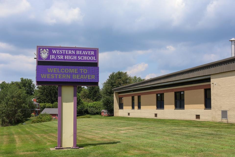 The exterior sign at Western Beaver Junior and Senior High School.