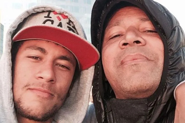 El padre de Neymar fue detenido por los problemas con la mansión del futbolista en Río de Janeiro