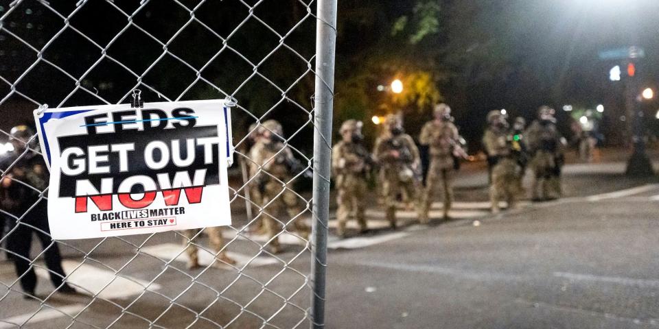 Feds get out now sign Portland