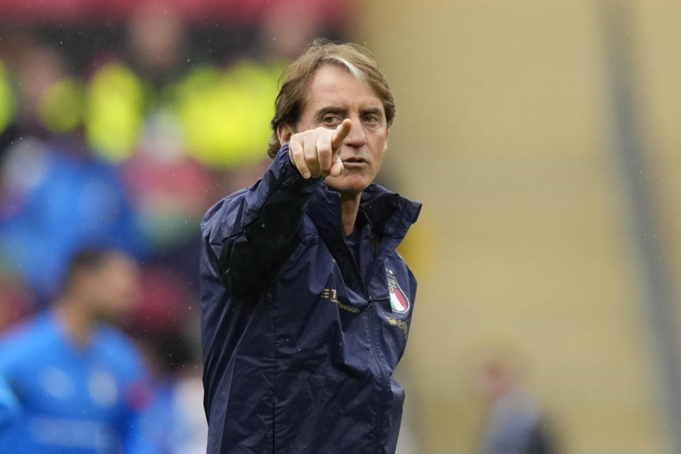 FILE - Italy's manager Roberto Mancini gives instructions during a training session ahead of Wednesday's Finalissima soccer match between Italy and Argentina at Wembley Stadium in London, Tuesday, May 31, 2022. Italy coach Roberto Mancini resigned surprisingly on Sunday, Aug. 13, 2023, ending an an up-and-down tenure with the national team that included a European Championship title in 2021 but also a failed qualification for last year’s World Cup.(AP photo/Frank Augstein, File)