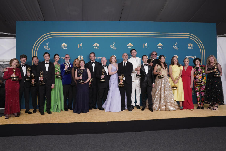 LOS ANGELES, CA - SEPTEMBER 12:  74th ANNUAL PRIMETIME EMMY AWARDS -- Pictured: Miyuki Hatanaka, Matthew Macfadyen, Frank Rich, Sarah Snook, Jesse Armstrong, Nicholas Braun, Jeremy Strong, Lucy Prebble, J. Smith-Cameron, and crew members, winners of Outstanding Drama Series for “Succession”, pose in the press room during the 74th Annual Primetime Emmy Awards held at the Microsoft Theater on September 12, 2022. --  (Photo by Evans Vestal Ward/NBC via Getty Images)