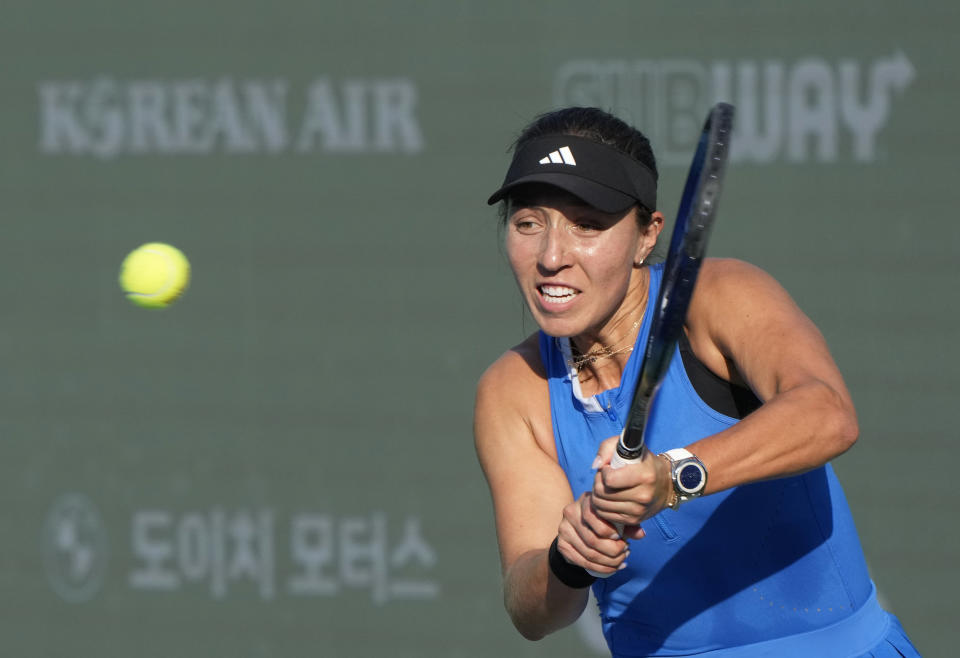 Jessica Pegula of the United States returns a shot to her compatriot Ashlyn Krueger during their second round match of the Korea Open tennis championships in Seoul, South Korea, Thursday, Oct. 12, 2023. (AP Photo/Ahn Young-joon)