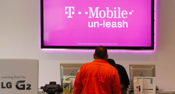 Inside A T-Mobile Store Ahead Of Earnings Figures