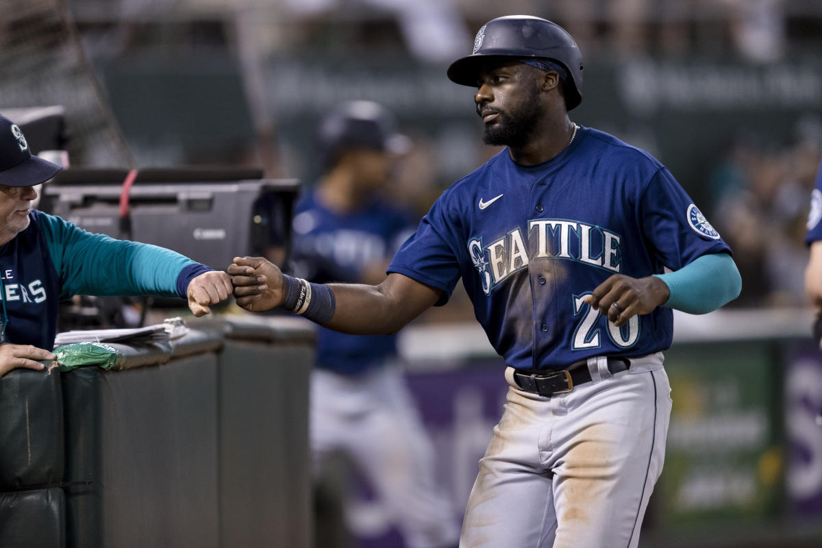 Mariners outfielder Taylor Trammell to undergo surgery for broken bone in  hand