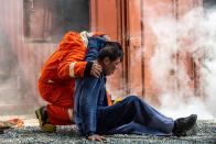 <p>Bei einem Unfall oder einem Brand muss zuallererst weiterer Schaden vermieden werden, indem Sie sich selbst und andere aus einer potenziellen Gefahrenzone bringen. (Bild: iStock/CandyRetriever)</p> 