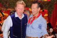 <p>Ein Bild für (Sport-)Götter: 2011 trafen Ex-Tennisstar Boris Becker (links) und Ex-Boxlegende Henry Maske im Bierzelt aufeinander. (Bild: Hannes Magerstaedt / Getty Images)</p>