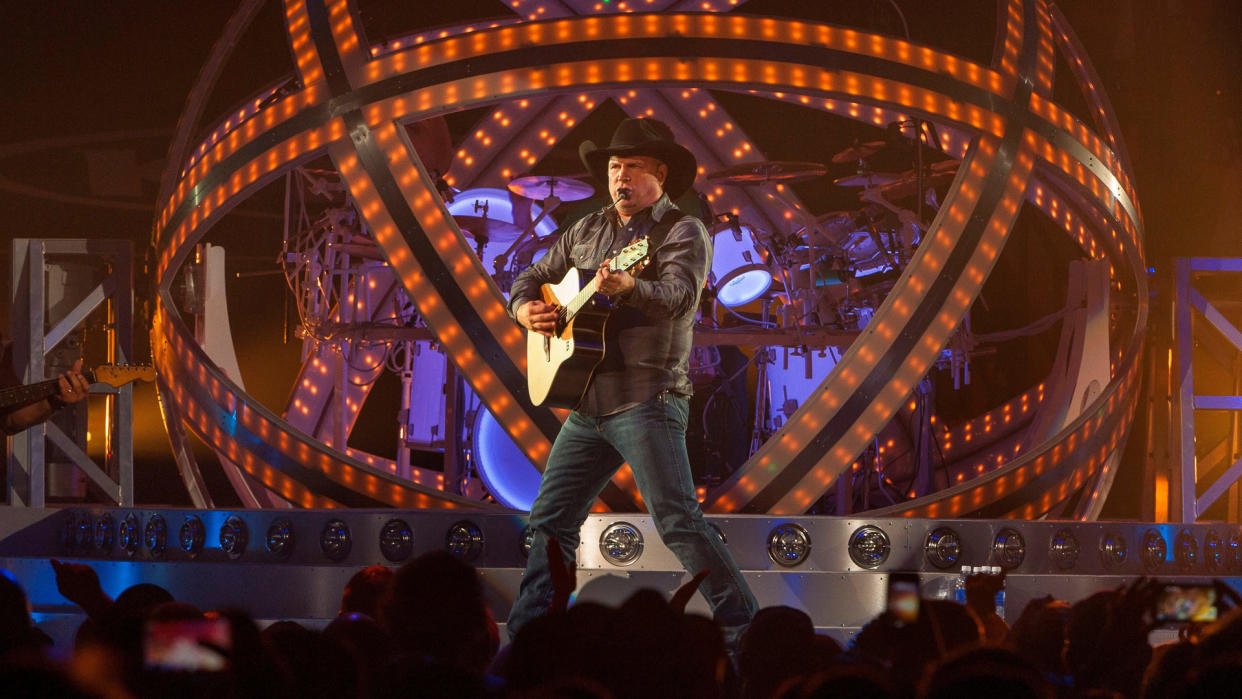 Country music star Garth Brooks kicks off his Garth Brooks World Tour at the Allstate Arena, in Rosemont, IllGarth Brooks In Concert - Rosemount, IL.