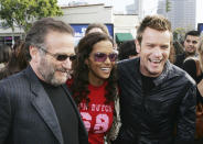 <p><span>Berry poses with her fellow robots Robin Williams and Ewan McGregor at the Los Angeles premiere of the animated feature. </span><br> (Photo: Getty Images) </p>