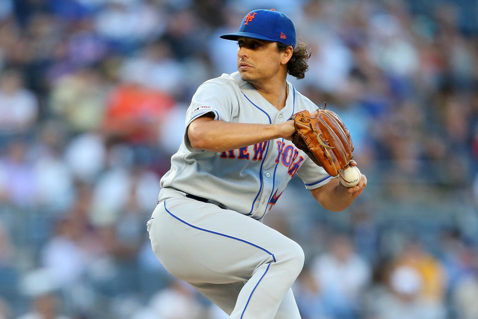 NEW YORK, NEW YORK - JUNE 11:  Jason Vargas #44 of the New York Mets pitches in the first inning against the New York Yankees at Yankee Stadium on June 11, 2019 in New York City. (Photo by Mike Stobe/Getty Images)