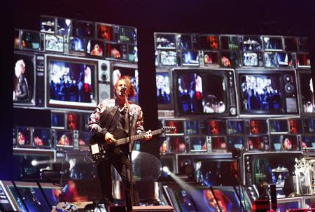 Lead vocalist Matthew Bellamy of Muse performs at the Coachella Valley Music and Arts Festival in Indio, California April 12, 2014. Picture taken April 12, 2014. REUTERS/Mario Anzuoni