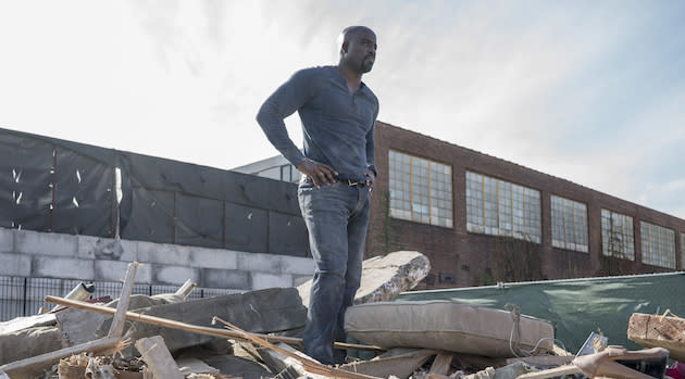 luke-cage-mike-colter-rubble-pile