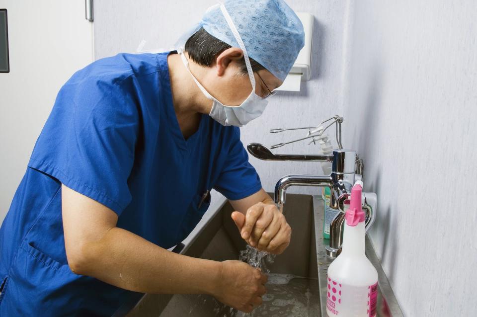 Today’s health care workers follow careful sanitary protocols – long after Semmelweis first advocated them. <a href="https://www.gettyimages.com/detail/news-photo/surgeon-washing-hands-before-egg-collection-news-photo/129377308" rel="nofollow noopener" target="_blank" data-ylk="slk:Universal Images Group via Getty Images;elm:context_link;itc:0;sec:content-canvas" class="link ">Universal Images Group via Getty Images</a>
