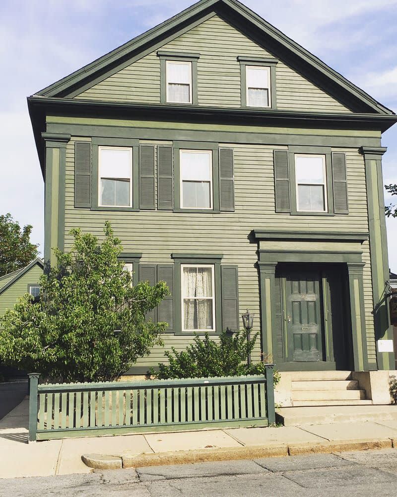 Lizzie Borden Bed & Breakfast in Fall River, MA