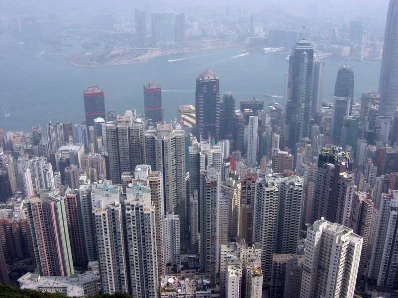 香港房價因為政治疫情因素下跌，但仍是全球之最(Photo by Sandra Cindric on Flickr under C.C. License)
