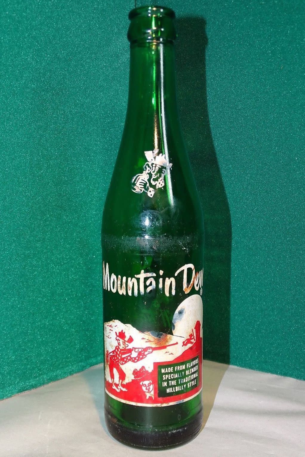 Vintage Hillbilly Mountain Dew 10 OZ. Green Bottle 64 It'll Tickle Yore Innards!