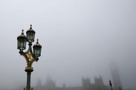 The Big Ben clocktower and the Houses of Parliament are seen during a foggy day in central London, November 2, 2015. REUTERS/Stefan Wermuth