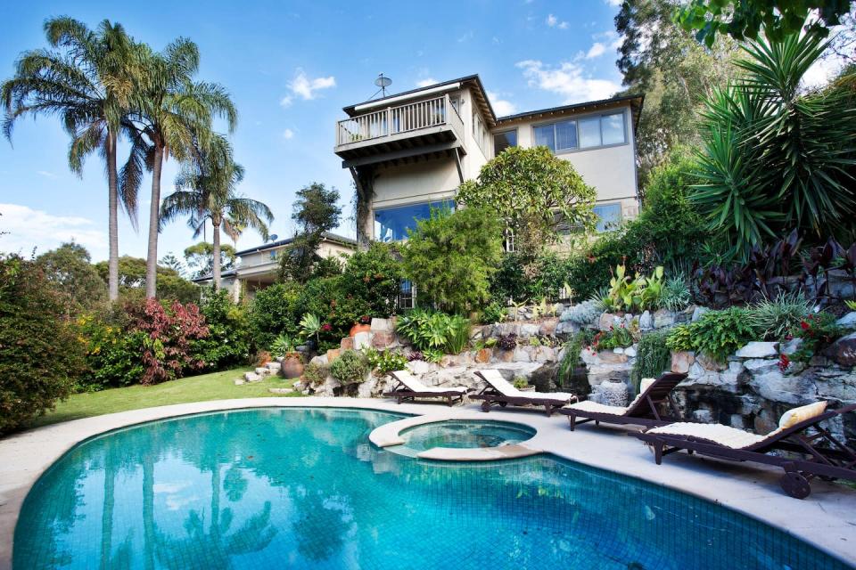 ‘Vaucluse Cove’, a waterfront holiday house in Sydney newly listed on Airbnb through luxury rental property company Luxico. <em>Photo: Airbnb</em>